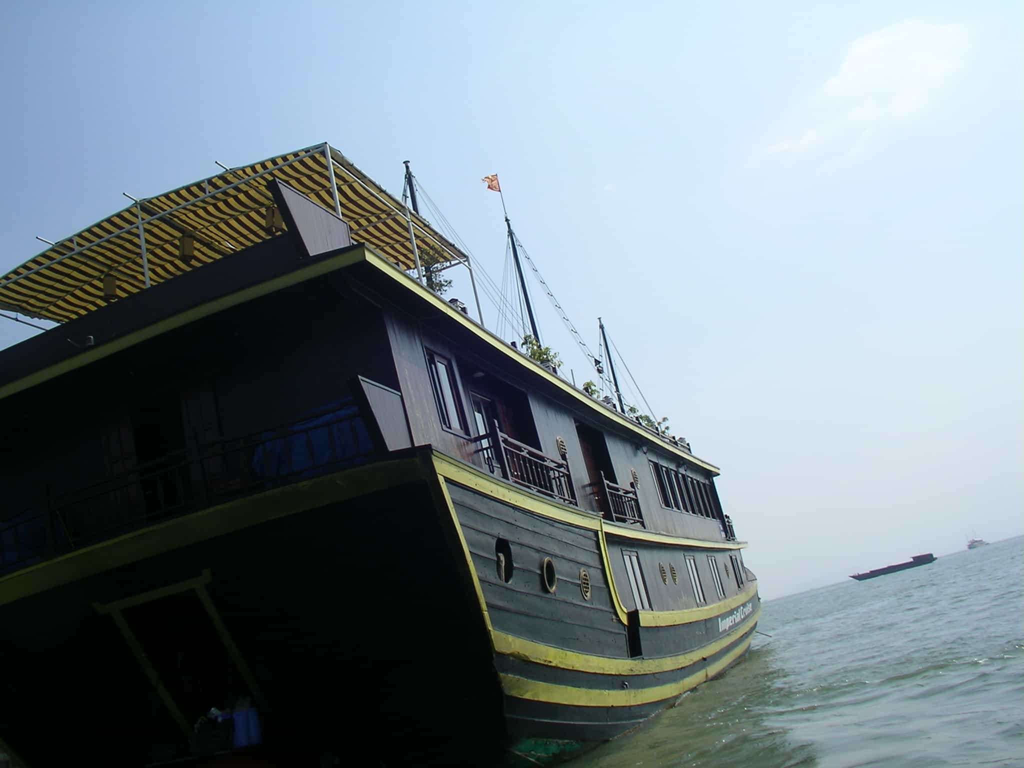 Imperial Cruise Imperial cruise, junk, halong bay