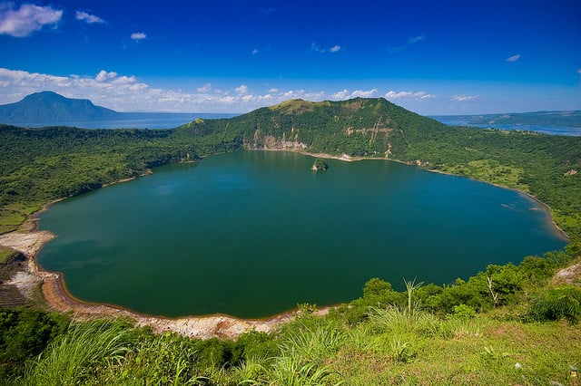 Crater lake, taal lake, taal volcano