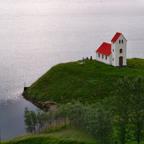 1216344782_74a3f5b469 Iceland, offbeat travel, social media, tourism, travel campaign, best campaign