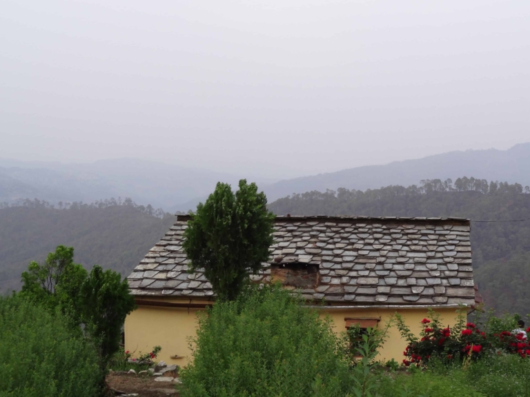 Peora, traditional village hut, Kumaon, Uttarakhand, Kumaoni villages, offbeat travel, Indian villages, Himalayan villages, countryside