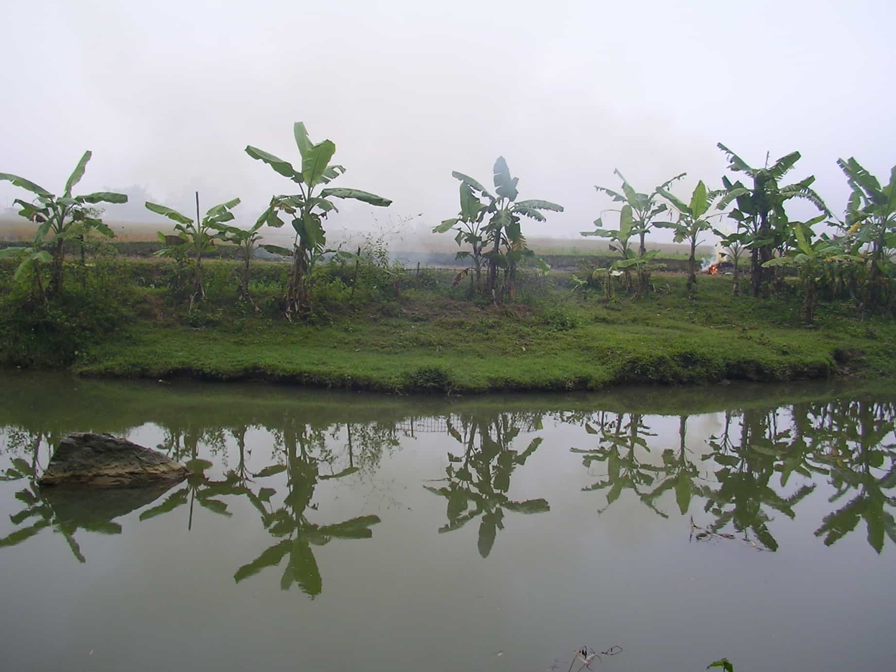 Mai Chau river Northwest Vietnam, offbeat Vietnam, river, Ben Lac village, Off the beaten track, Vietnam travel blog, Mai Chau, small towns near Hanoi