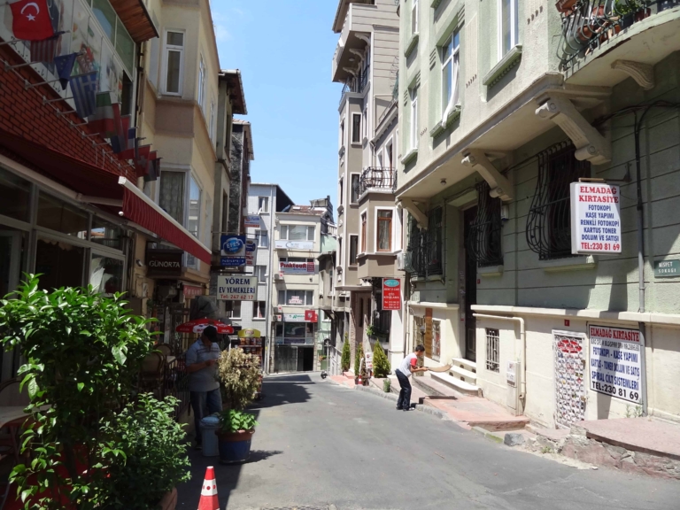 Living Like a Local in Istanbul.