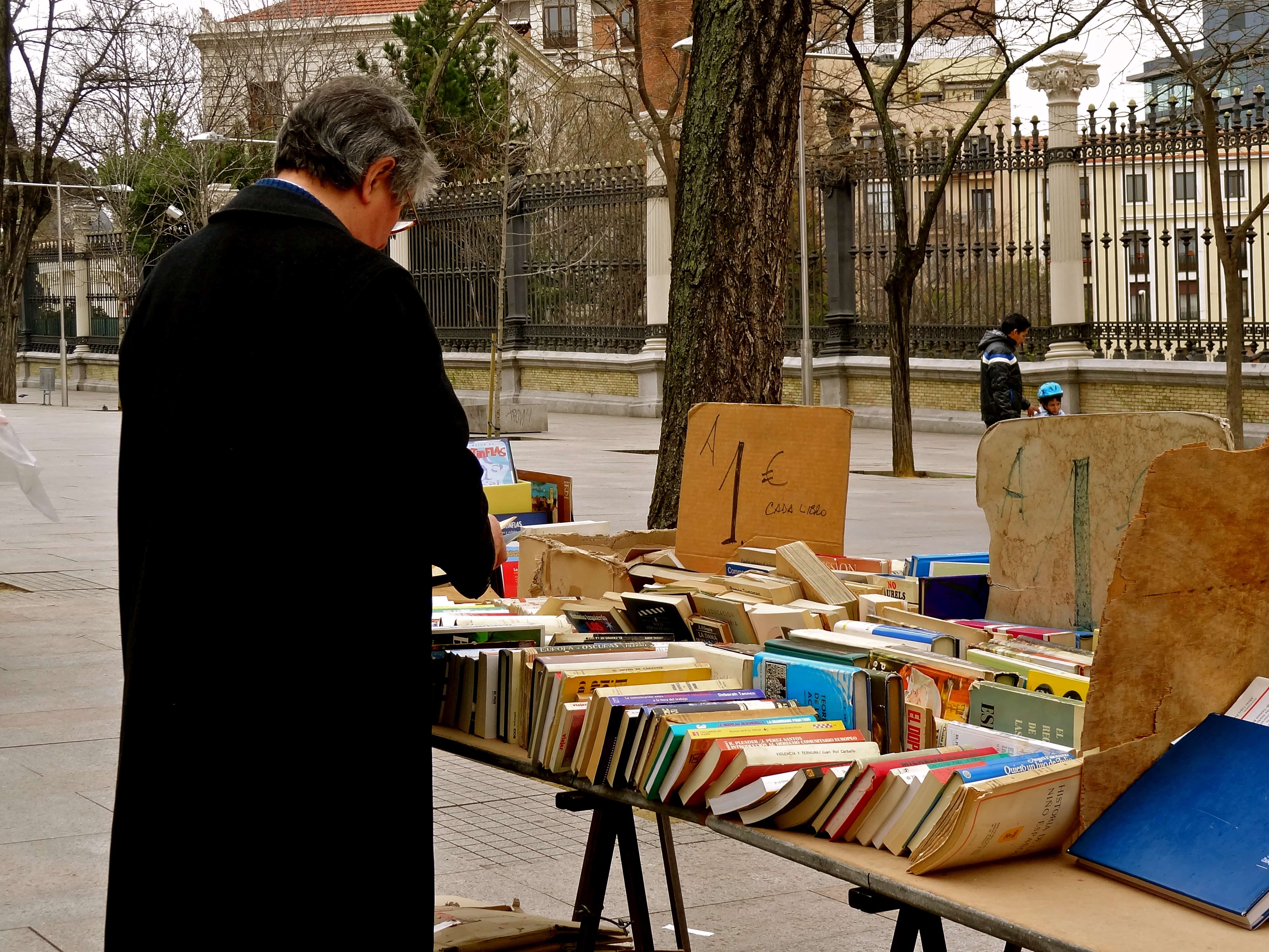 Madrid markets, Madrid antique books market, Madrid fun things to do