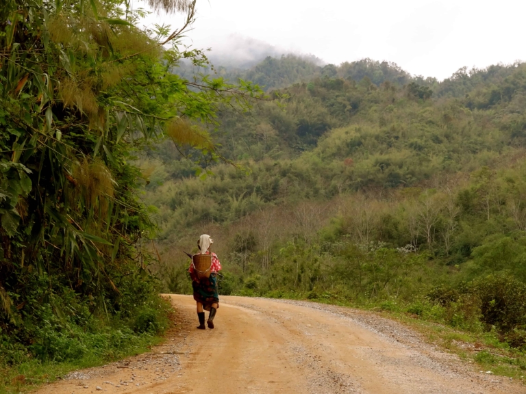 travelling alone first time, solo travel tips