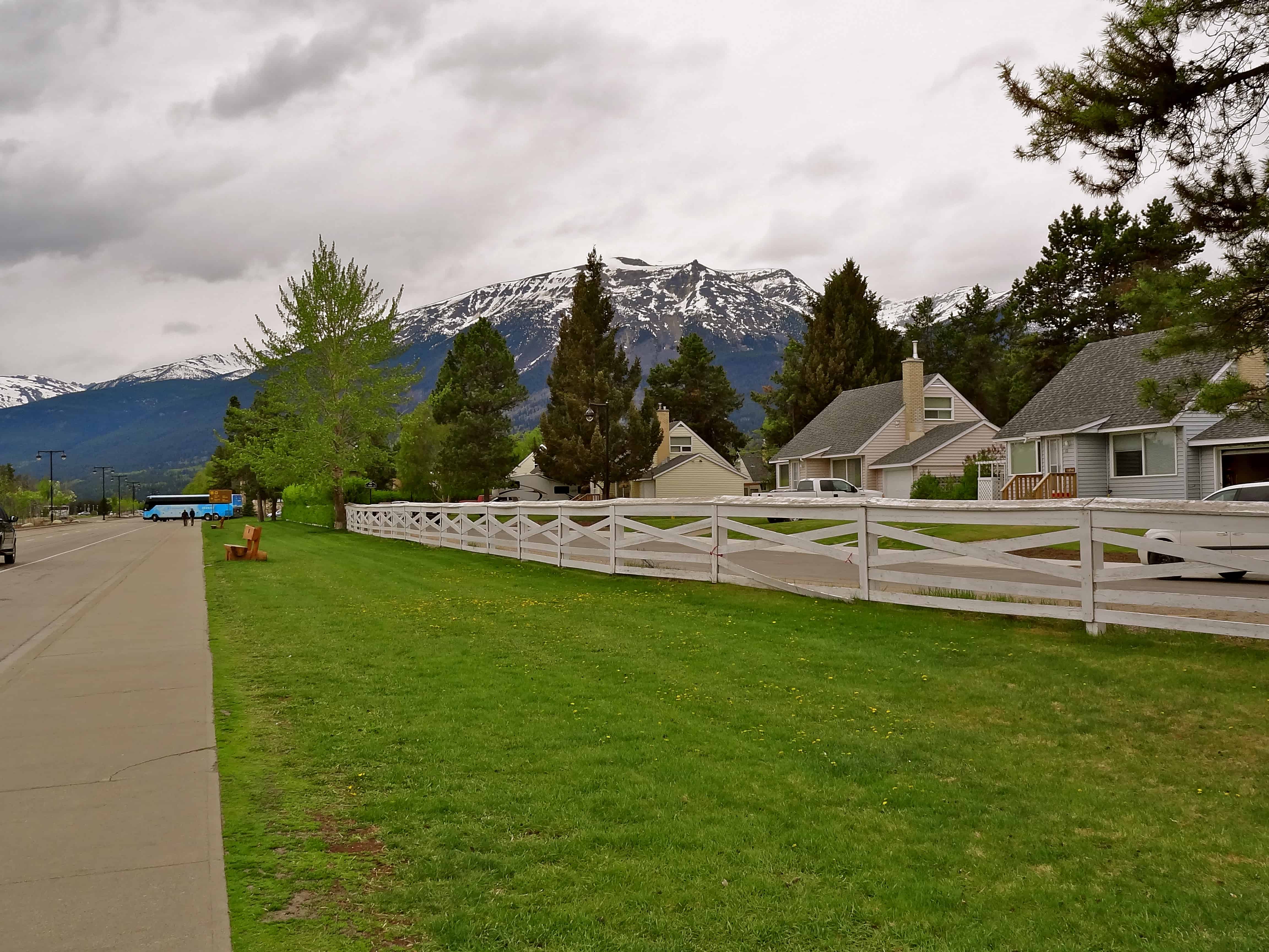 Jasper town, Jasper photos, Jasper pictures, Jasper Alberta Canada