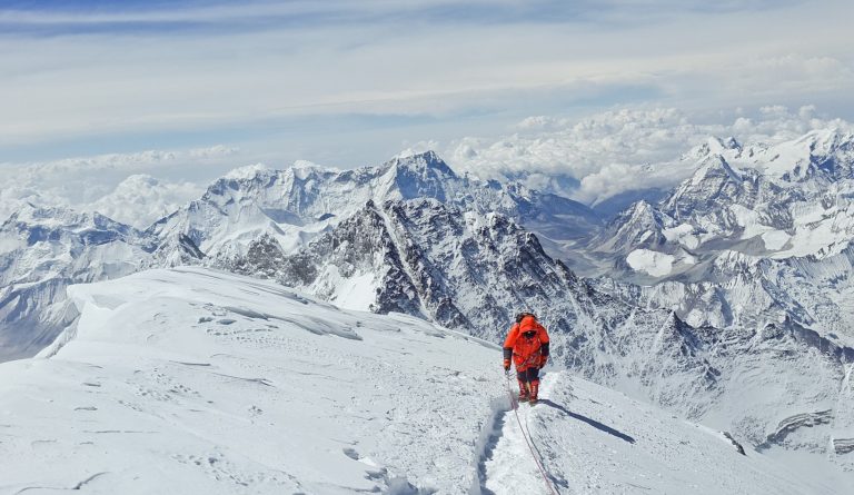 Meet the Indian Software Engineer Who Quit His Job to Climb Mount Everest – But Not How You’d Imagine!